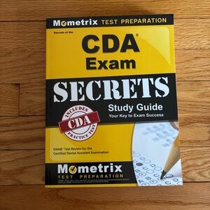 Mometrix CDA Exam Secrets Study Guide - Yellow/Black